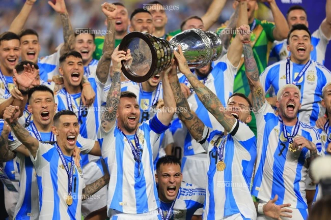 messi-khong-ra-san-duong-kim-vo-dich-argentina-gui-loi-canh-bao (3).jpg