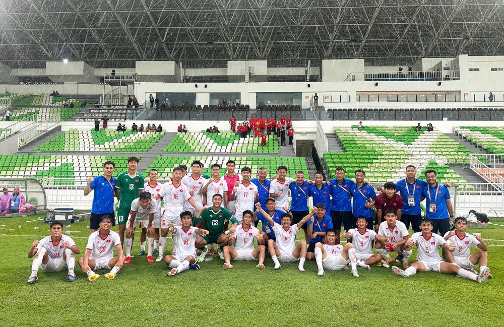 u-19-viet-nam-nin-tho-cho-phep-mau-tu-uc-nguy-co-bi-loai-du-vua-qua-cua-tu (2).jpg