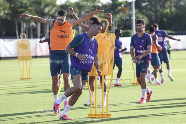 messi-vuot-mat-ronaldo-doc-chiem-ky-luc-vo-tien-khoang-hau-o-world-cup (3).jpg