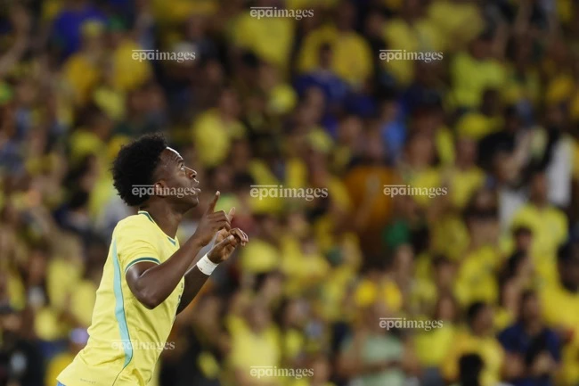 vinicius-giai-cuu-brazil-vua-pha-luoi-bien-dong (4).jpg
