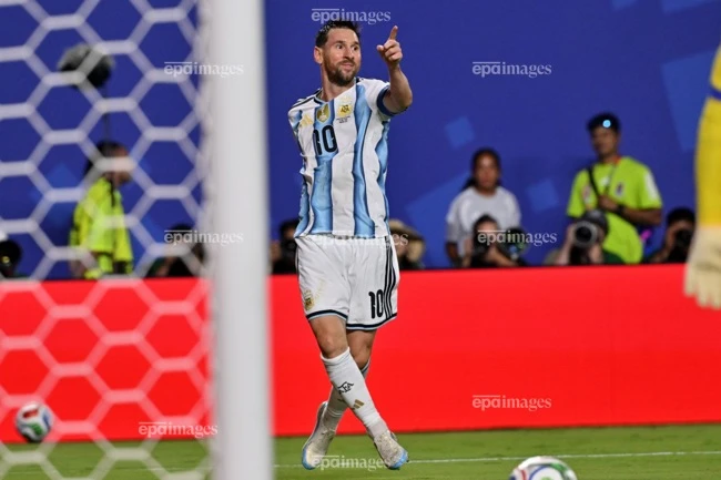 messi-len-tieng-sau-khi-lam-rung-chuyen-lich-su-world-cup (1).jpg