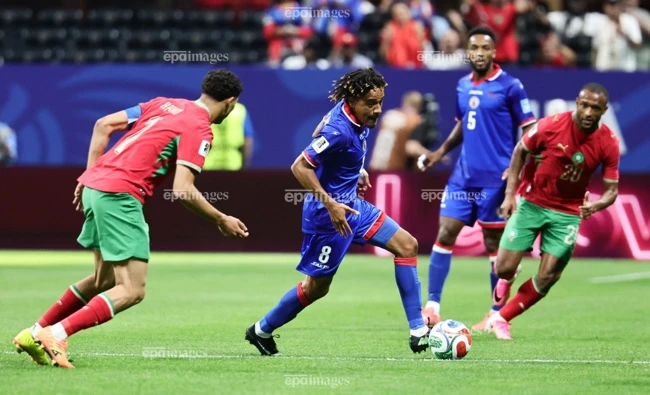 vong-knock-out-world-cup-brazil-cham-tran-ke-tung-ha-guc-minh-ha-lan-dung-do-hien-tuong (3).jpg