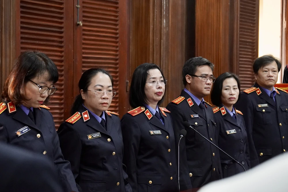 BV Thủ Đức, xét xử tham ô 100 tỉ