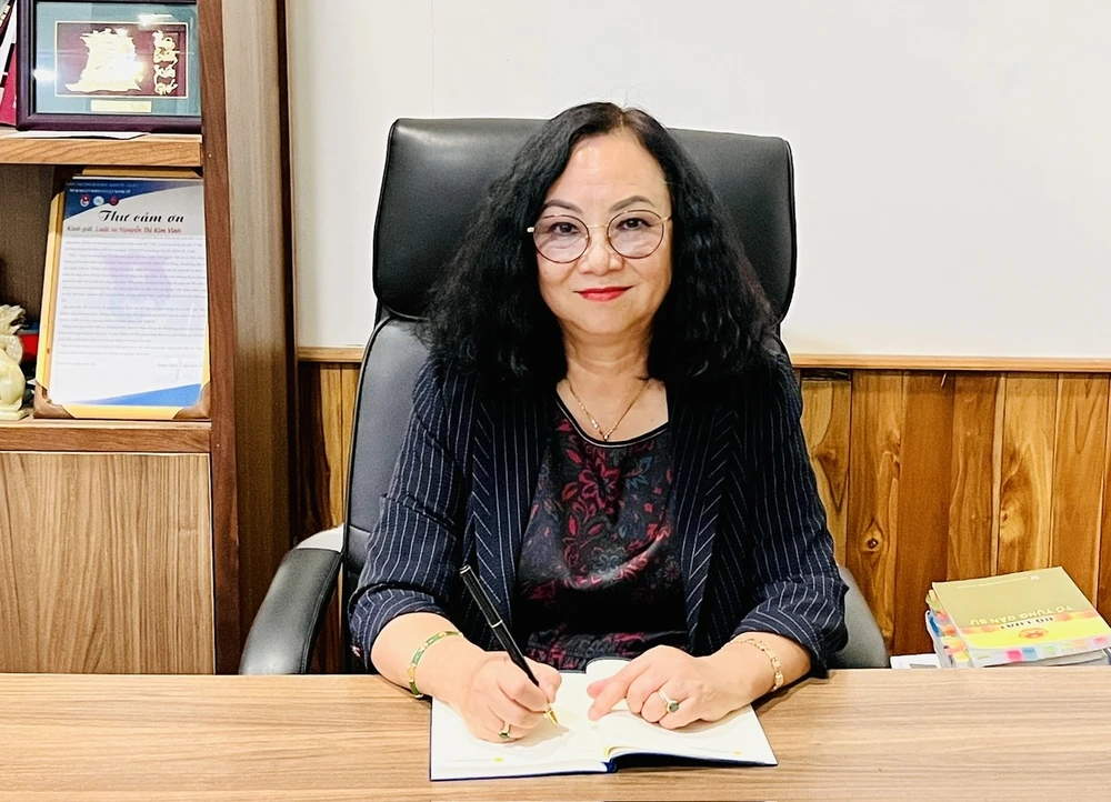 TS-LS Nguyễn Thị Kim Vinh.