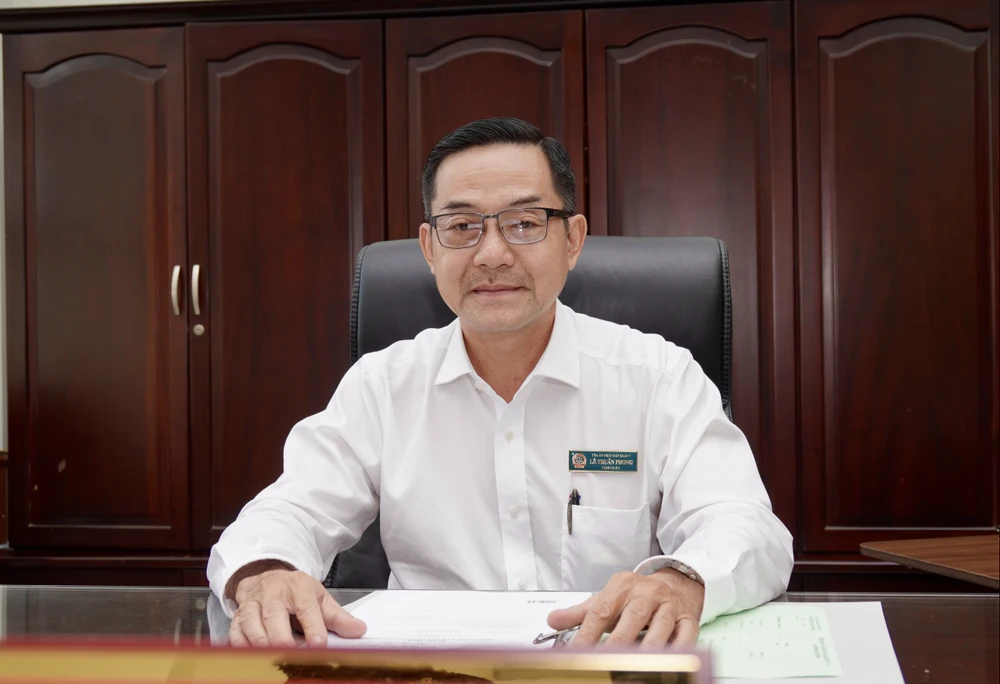 mở-phiên-xử-trễ (1).jpg