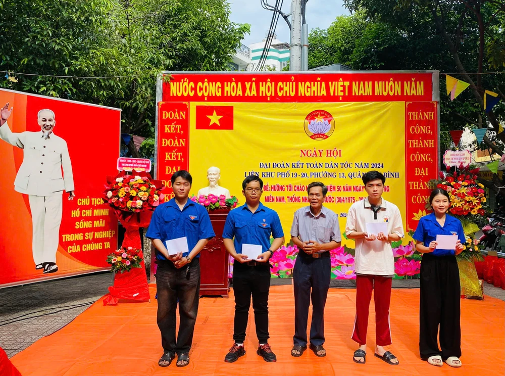 Ngày -hội -Đại -đoàn -kết -toàn -dân- tộc (2).jpg