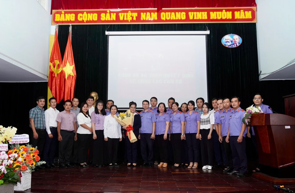 VKSND Tối cao (2).jpg