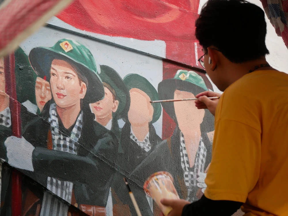 Khối diễu binh, tranh bích hoạ