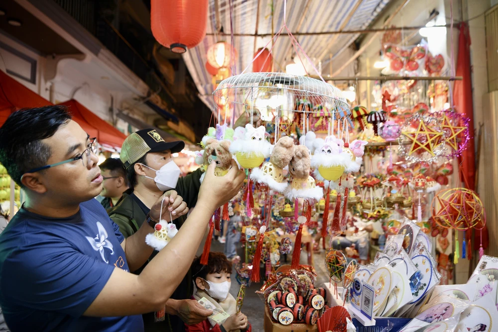 Phố lồng đèn, Lương Nhữ Học