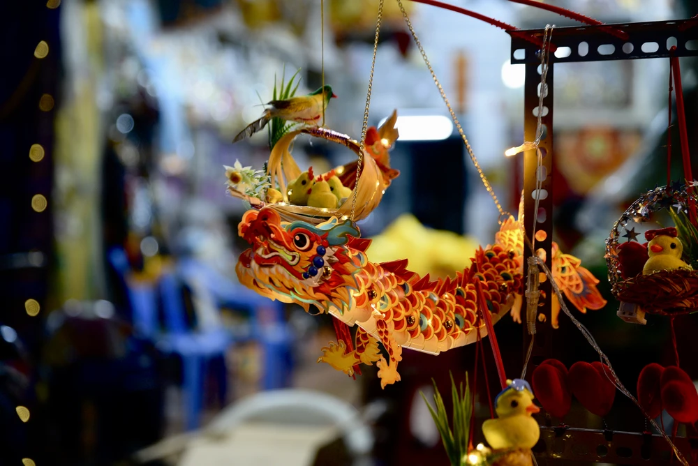 Phố lồng đèn, Lương Nhữ Học