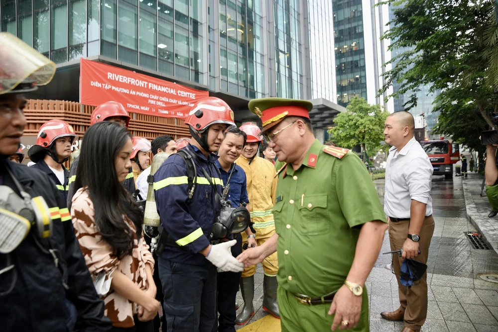 diễn tập chữa cháy, toà nhà the nexus