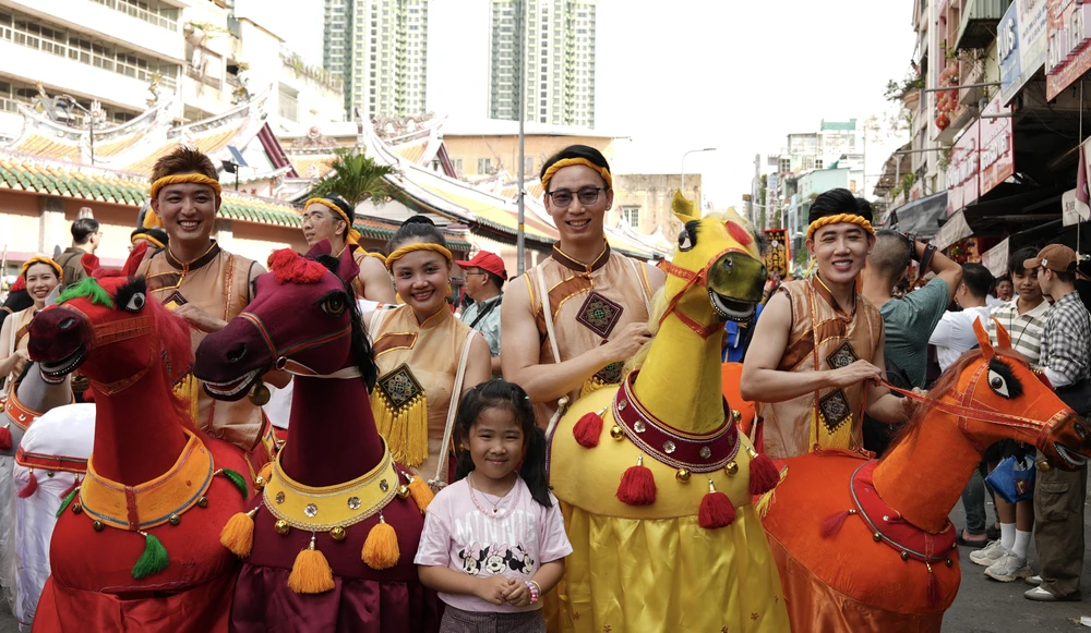 Lễ Nghinh Ông Quan Thánh Đế Quân tuần du, Anh Ca Vũ, TP.HCM (23).JPG