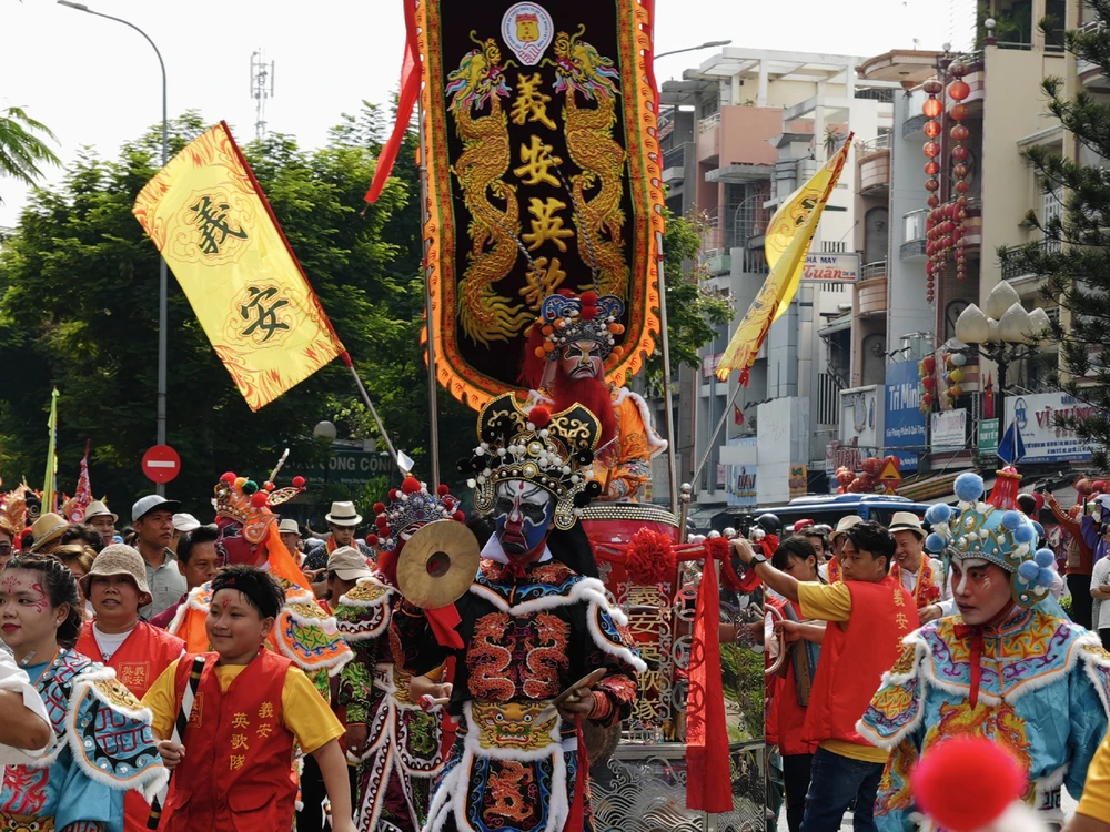 Lễ Nghinh Ông Quan Thánh Đế Quân tuần du, Anh Ca Vũ, TP.HCM (27).JPG
