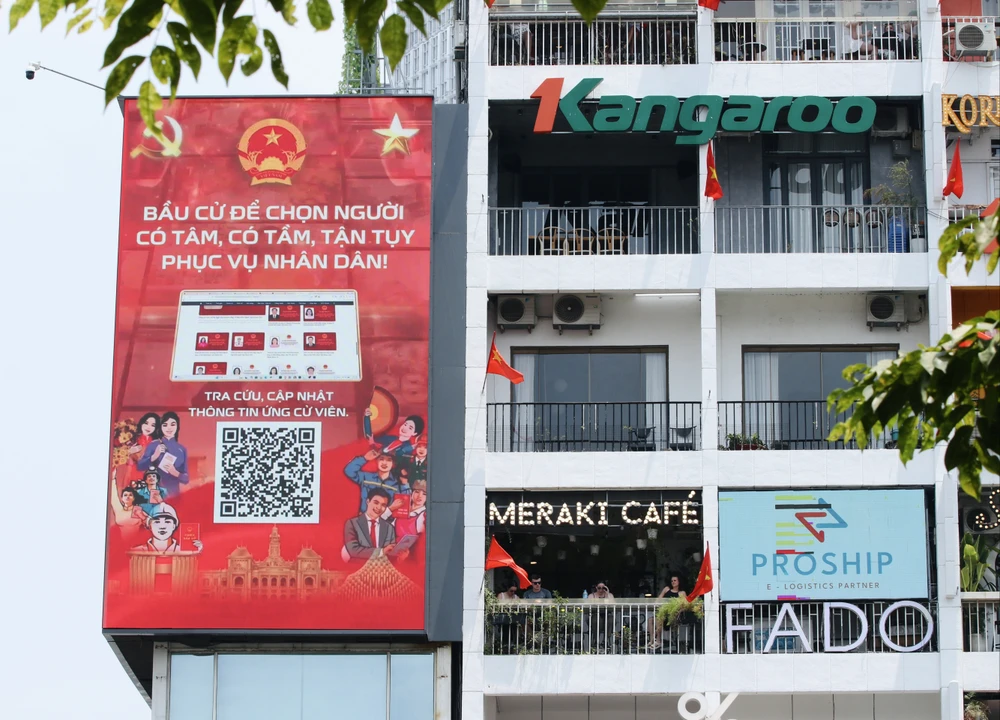 bầu cử-cờ hoa- đại biểu- TP.HCM- khẩu hiệu (6).jpg