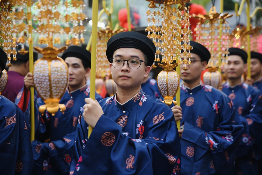Phật đản, Tôn tượng Đức Phật đản sinh, TP.HCM, chùa Ấn Quang, Việt Nam Quốc tự (9).jpg