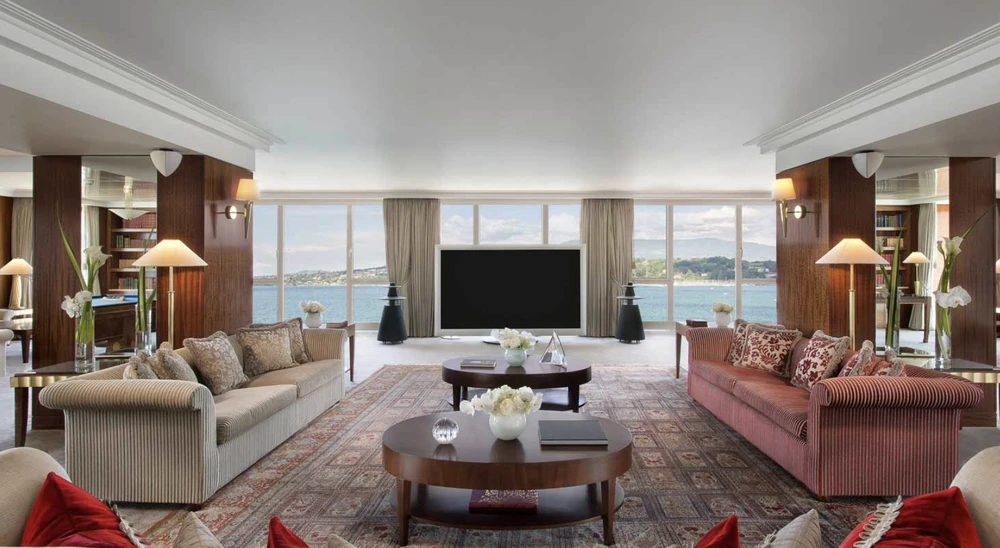 Khách sạn này có giá khoảng 1.8 tỉ đồng/đêm. Ảnh: The Dmarge.