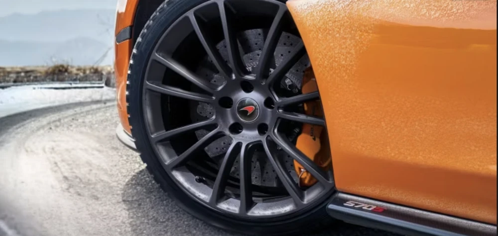 Hệ thống phanh cũng cực kỳ chắc chắn và mạnh mẽ. Ảnh: Hotcars.