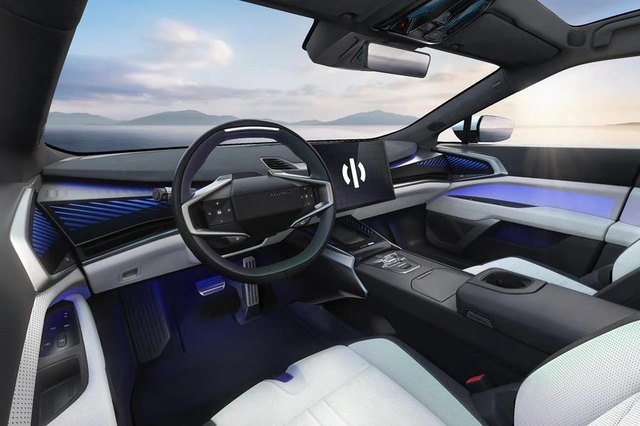 HiPhi Z được trang bị kỹ thuật số “siêu tương lai, giống như tàu vũ trụ” . Ảnh: Autocar.