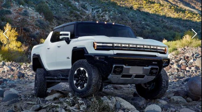 GMC Hummer EV (được đánh giá 9.5/10). Ảnh: Hotcars.