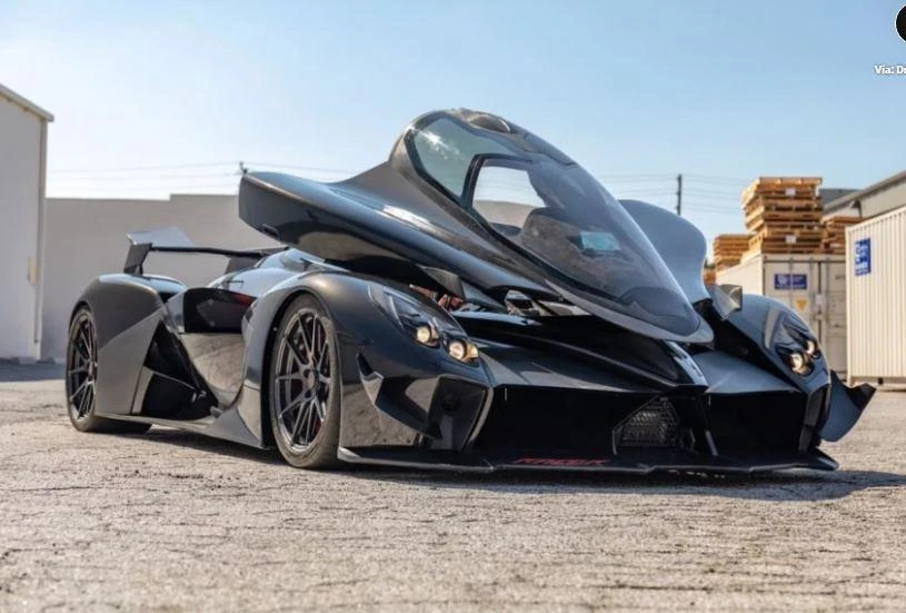 Raesr Tachyon Speed là một chiếc siêu xe được thiết kế có sáu động cơ điện. Ảnh : Hotcars.