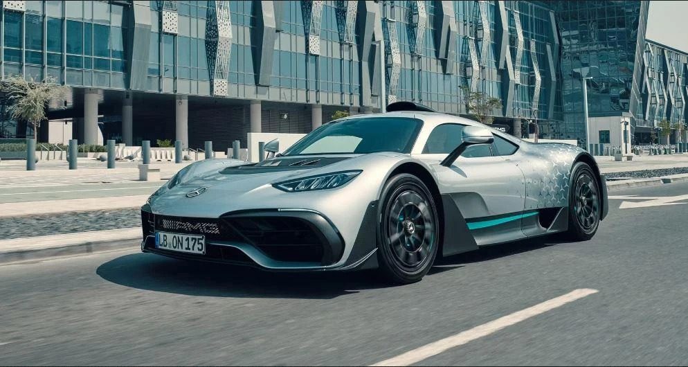Mercedes-AMG ONE - 219 MPH. Ảnh: Hotcars.