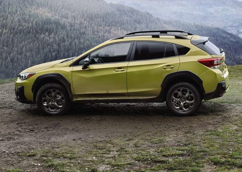 Subaru Crosstrek (Từ 23,645 đô la). Ảnh: Hotcars.
