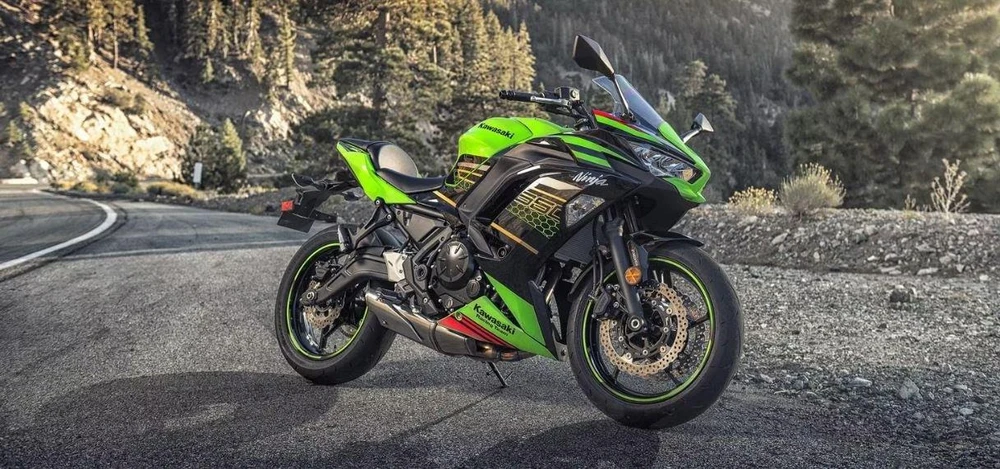 Kawasaki Ninja 650 với giá 8.299 đô la (tương đương 195 triệu đồng). Ảnh: Hotcars.