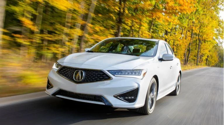 Acura ILX. Ảnh: Motorbiscuit.
