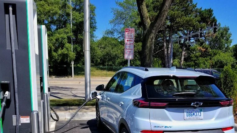 Xe điện không có phanh. Ảnh: Motorbiscuit.