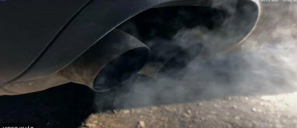 Chiếc xe ICE khi đang chạy trên đường. Ảnh: Motorbiscuit.