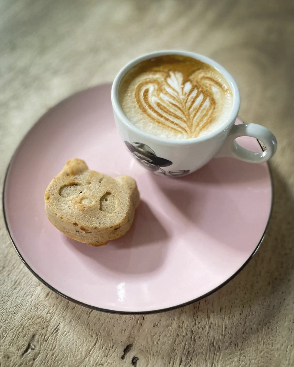 Đừng gọi một ly Cappuccino ngay sau bữa ăn ở Ý. Ảnh: Thetravel