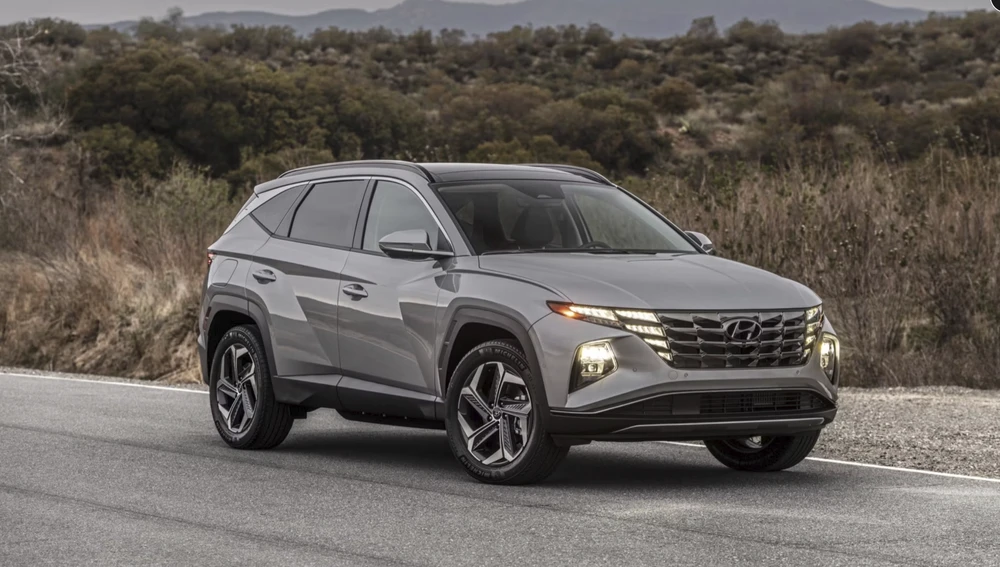 Hyundai Tucson ( có giá 34.900 USD). Ảnh: Hotcars.