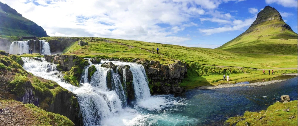 Akureyri ở Iceland. Ảnh: Internet.