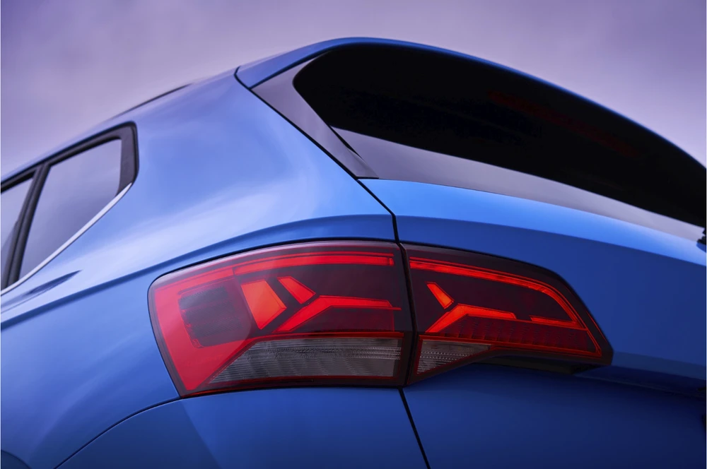 Không sử dụng đèn báo rẽ. Ảnh: Motorbiscuit.