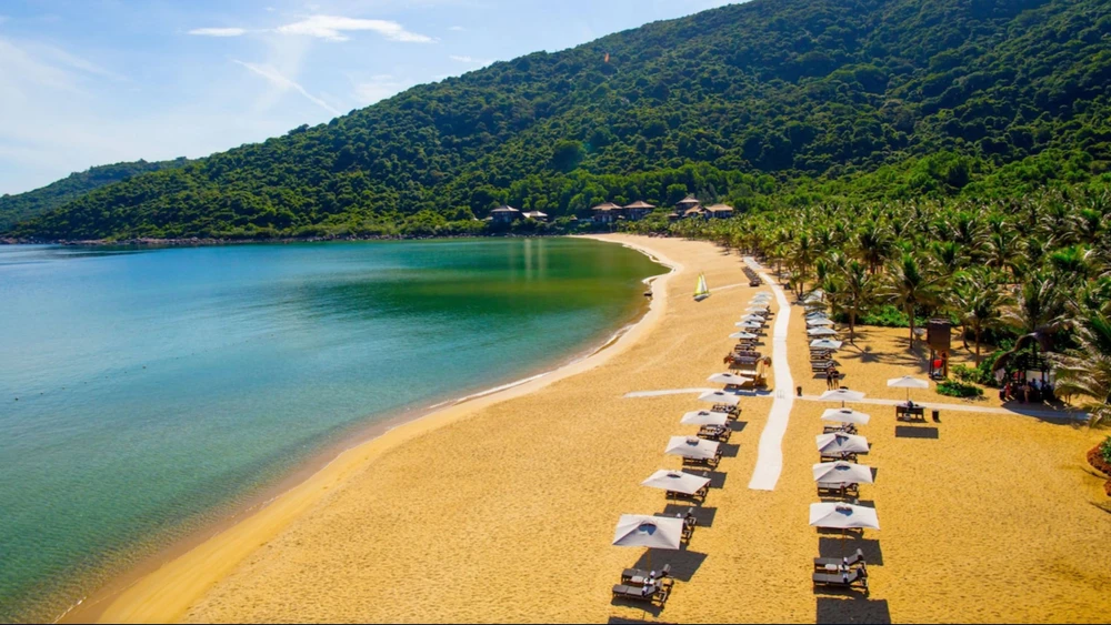 Điểm thứ hai được gọi tên trong danh sách này là InterContinental Danang Sun Peninsula Resort với số điểm được bình chọn 99.03. Ảnh; Internet.