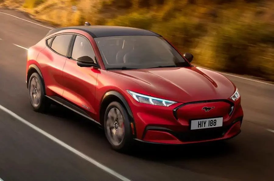 Ford Mustang Mach-E. Ảnh: Hotcars.