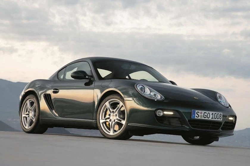 Porsche Cayman (2011). Ảnh: Carbuzz.