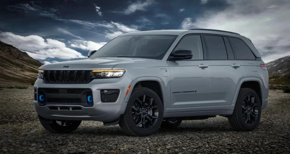 Jeep Grand Cherokee (bán được 172.500 chiếc). Ảnh: Hotcars.