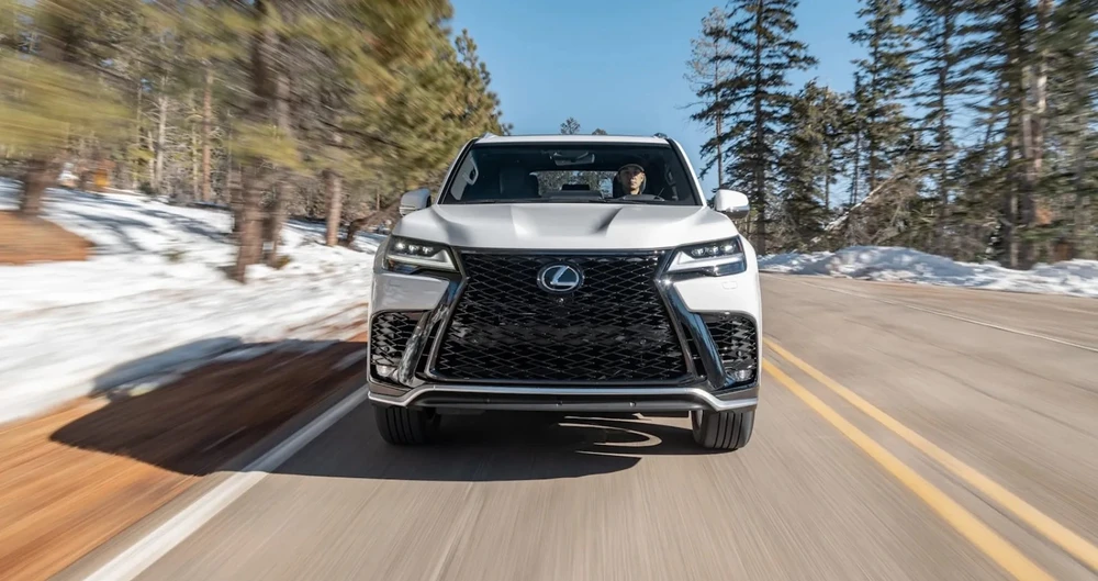 LX xuất hiện từ đầu những năm 2000. Ảnh: Hotcars.