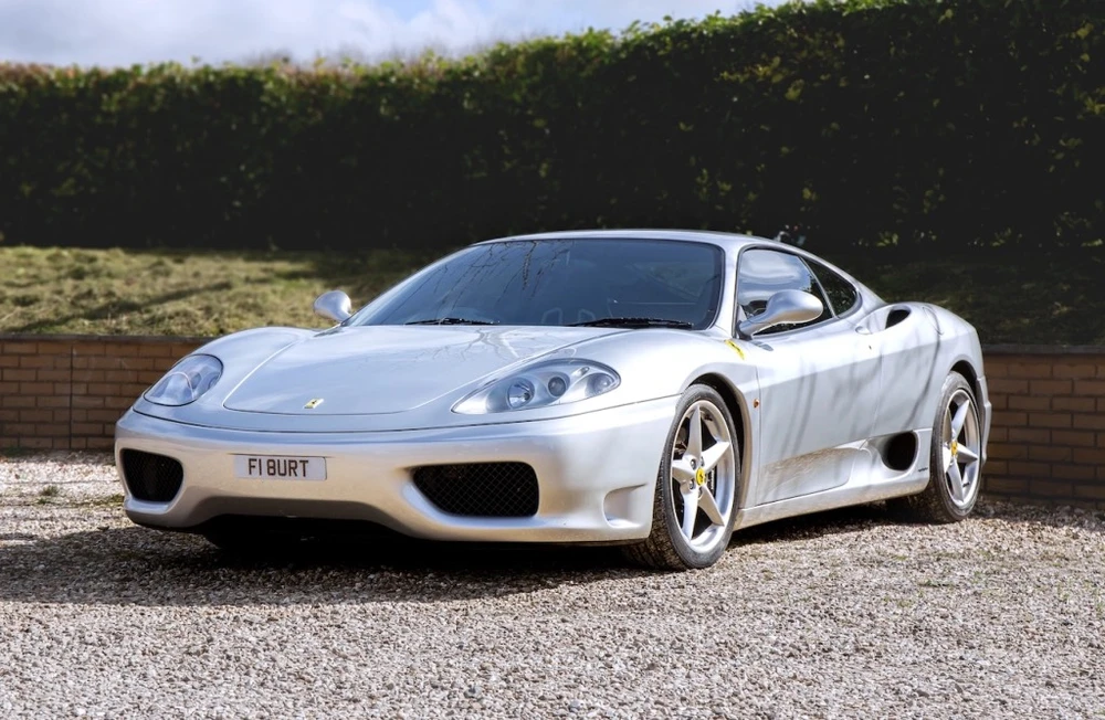 Ferrari 360 Modena được cho là một trong những mẫu xe nổi tiếng và dễ nhận biết nhất mà hãng từng sản xuất. Ảnh: Motorbiscuit.