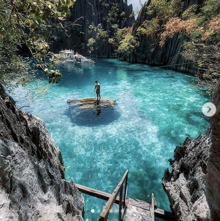 Philippines có những bãi biển đẹp và quyến rũ. Ảnh: Thetravel.