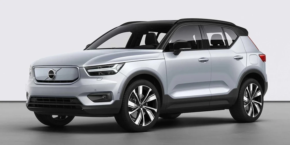 Volvo XC40 Recharge 2023 có giá 53.550 USD. Ảnh: Hotcars.