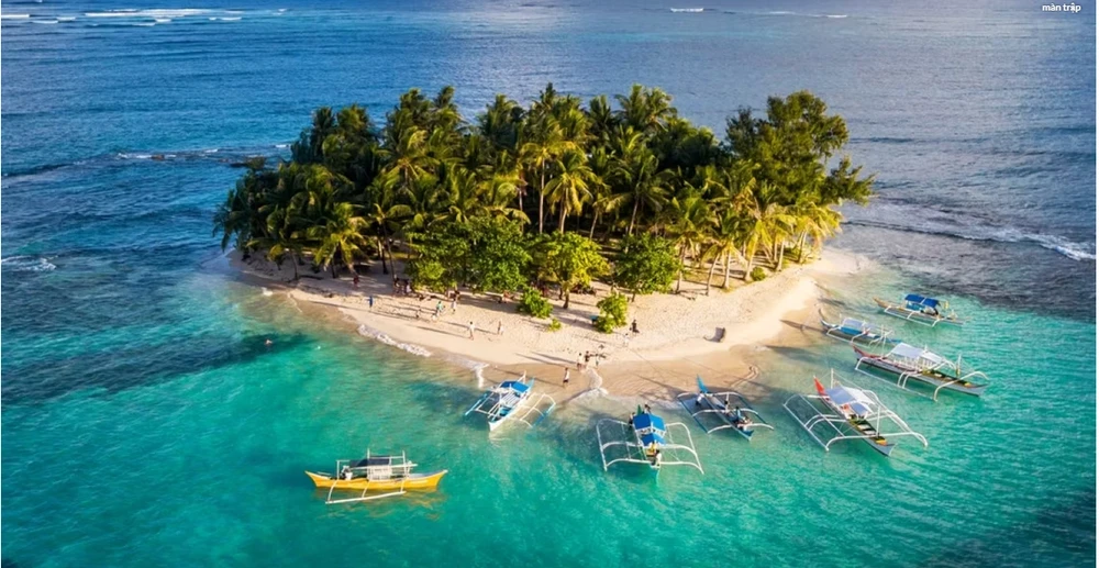 Đảo Siargao, Philippines là nơi lướt sóng tuyệt vời. Ảnh: Thetravel.