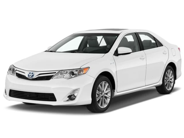 Toyota Camry Hybrid 2014 đã qua sử dụng có giá trung bình khoảng từ 15.000- 17.000 USD. Ảnh: Motorbiscuit.