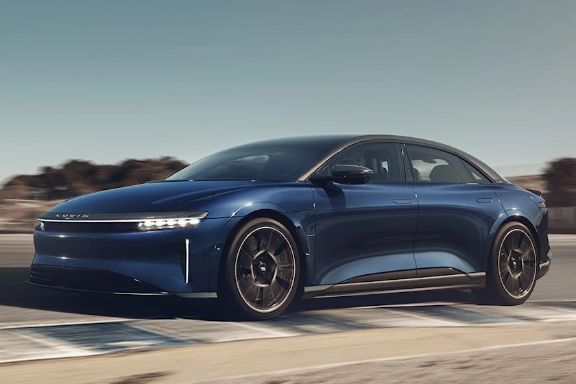 Lucid Air Sapphire có công suất hơn 1.200 mã lực. Ảnh: Carbuzz. Lucid Air Sapphire có công suất hơn 1.200 mã lực. Ảnh: Carbuzz.