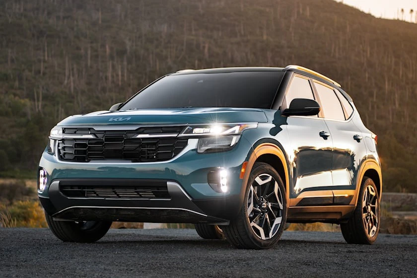 Kia Seltos 2024. Ảnh: Carbuzz.