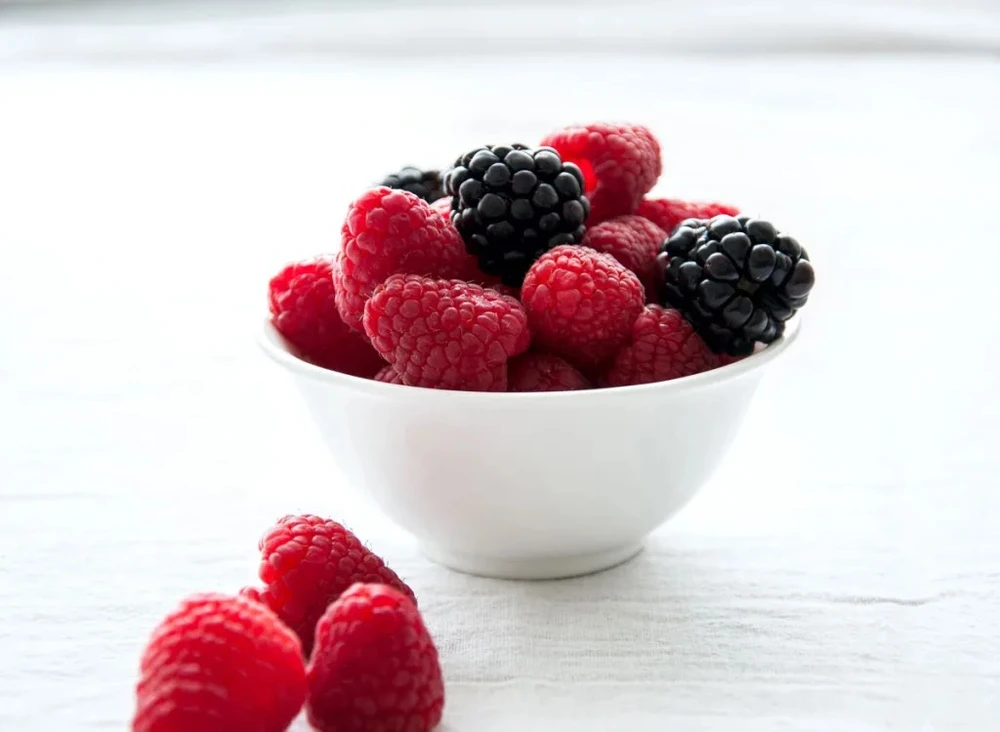 Quả mọng đều chứa một lượng đáng kể chất xơ và chất chống oxy hóa. Ảnh: Shutterstock.