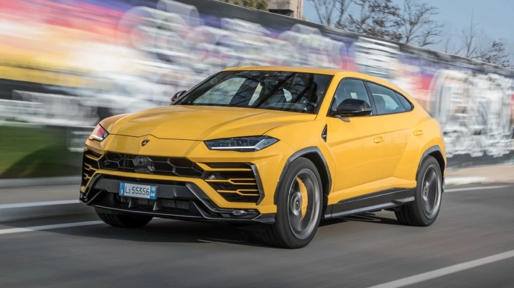 Lamborghini Urus 2023 có giá gần 5,5 tỉ đồng. Ảnh: Motorbiscuit.
