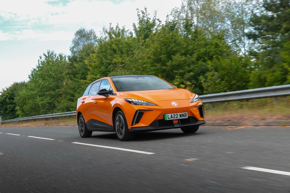 MG4 EV hơn 730 triệu đồng. Ảnh: Hotcars.