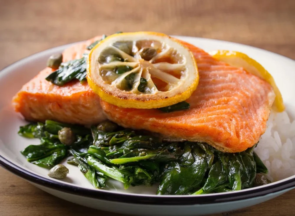 Axit béo Omega-3 có nguồn gốc từ cá. Ảnh: Shutterstock.